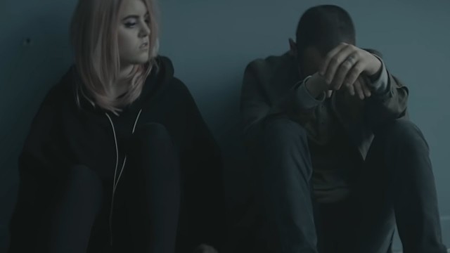 'Heavy [Official Music Video] - Linkin Park (feat. Kiiara)'