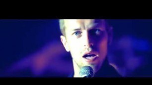 'Coldplay - Clocks (Official Video)'