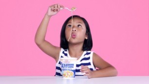 'Kids Try Instant Noodles from Around the World | Kids Try | HiHo Kids'