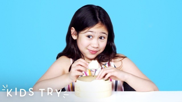 'Kids Try Chinese Bao | Kids Try | HiHo Kids'