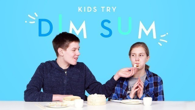 'Kids Try Dim Sum | Kids Try | HiHo Kids'