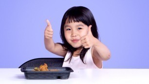 'Kids Try KFC Pickle Fried Chicken | Kids Try | HiHo Kids'