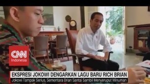 'Ekspresi Jokowi Dengarkan Lagu Baru Rich Brian'