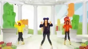 'BÉ HOC NHẢY BÀI HÁT TIẾNG ANH - KIDS DANCE 01- THE GUMMY BEAR SONG'