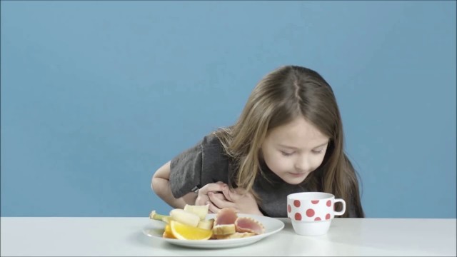 'American Kids Try Food From Around the World - What\'s On 5e'