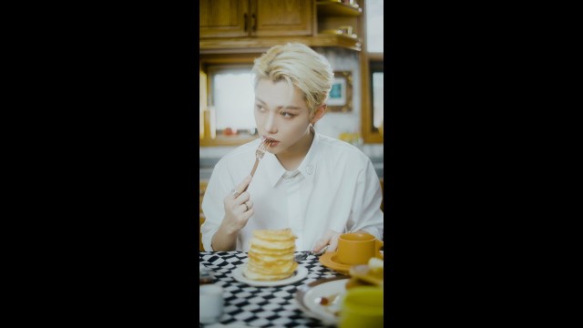 'Stray Kids 『Your Eyes』 Music Video Solo Teaser (Felix ver.)'