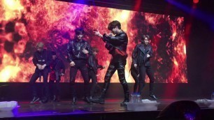 'Intro + Hellevator | Stray Kids \"I AM...\" Unveil Tour in Melbourne ♡'