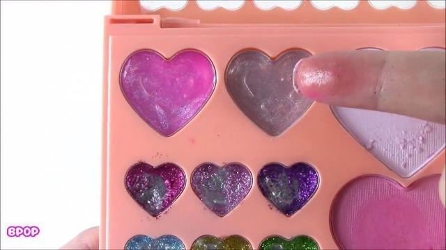 'BubblePOP Kids! 55 Piece Mega GLAM Jumbo Kid\'s Beauty SET with Eyeshadow, LIP Gloss and Nail Polish!'