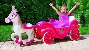 'Diana Pretend Play with Princess carriage toy'