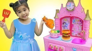 'Suri Pretend Play w/ YUMMY Food Toys for Princess Kitchen Restaurant Toy Playset'