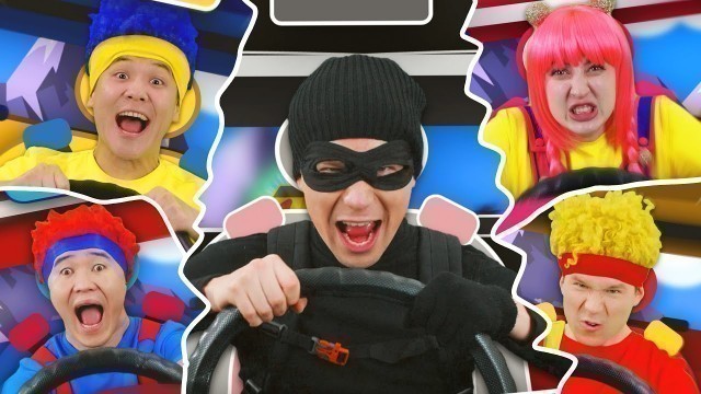 'Crazy Car Racing | D Billions Kids Songs'