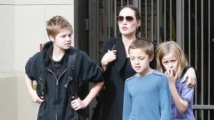 Angelina Jolie's first appearance in 2020 with kids