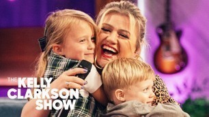 7 Relatable AF Kelly Clarkson Mom Moments Feat. Amy Poehler