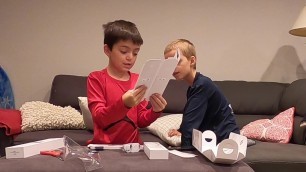 Apple Watch Series 5 Unboxing! *By a kid*