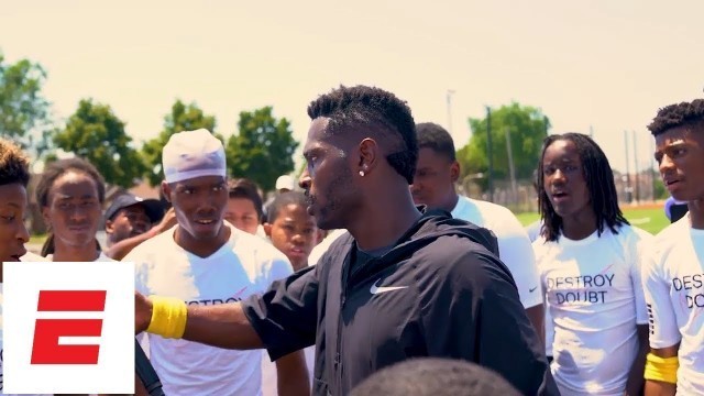Steelers wide receiver Antonio Brown mentors children across the country | ESPN