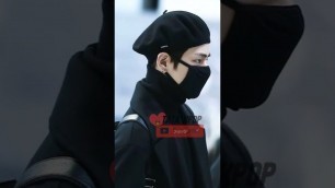 'Kim Taehyung Airport Fashion..