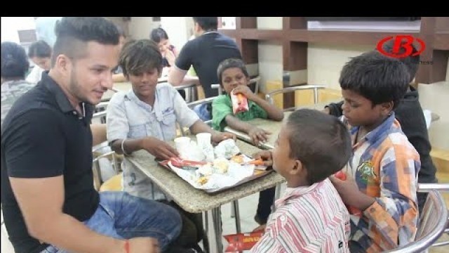 'Homeless Kids AT McDonald\'s  ❤