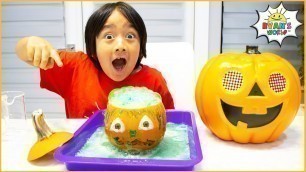 'Ryan\'s Halloween Science Experiment For Kids DIY Elephant Toothpaste!!'