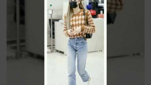 'Kpop Idol Airport Fashion: Lisa Blackpink'