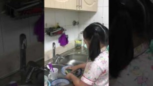 'Washing Dishes #housechores #hugaspinggan #chores #kids #youngage #bata #gawaingbahay #hugas #plato'