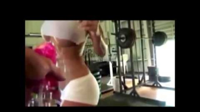'FEMALE FITNESS MOTIVATION  BEST ABS HOT  SEXY GIRL MICHELLE LEWIN SHOWS erotic porn playboy'