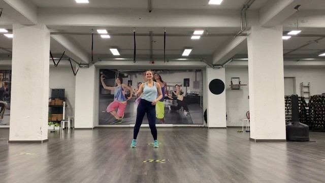 'Zumba | 40 min | mit Vicki und Anny'