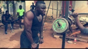 'Big Arms, Gros bras Attaque. Africa Gym Talents Episode 5. Biceps Triceps Combo.'