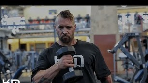 'Hammer Curls How To Perform Them Correctly'