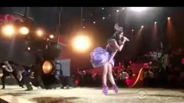 'Katy Perry   Firework (Victoria\'s Secret Fashion Show 2010) Live'