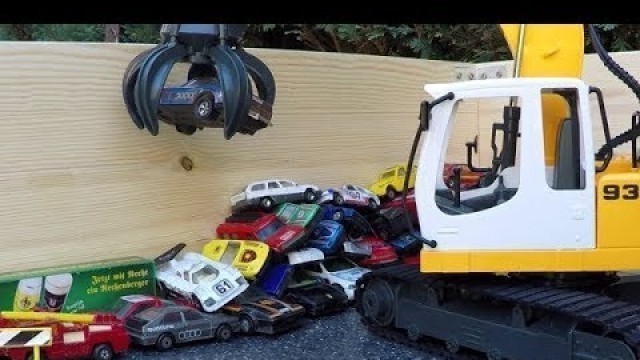 'Scrapyard Matchbox Cars Children Old Toys Trucks Excavator Kids Autos Bagger Kinderfilm Baustelle'