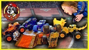 'Monster Truck Toys DIY Arena & Freestyle Show (Monster Jam Detroit 2022)'