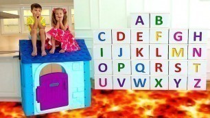'Roma and Diana learn the alphabet / ABC song'