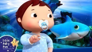 'Baby Shark Dance | LBB Kids Songs | ABC\'s Baby Nursery Rhymes - Sing with Little Baby Bum'
